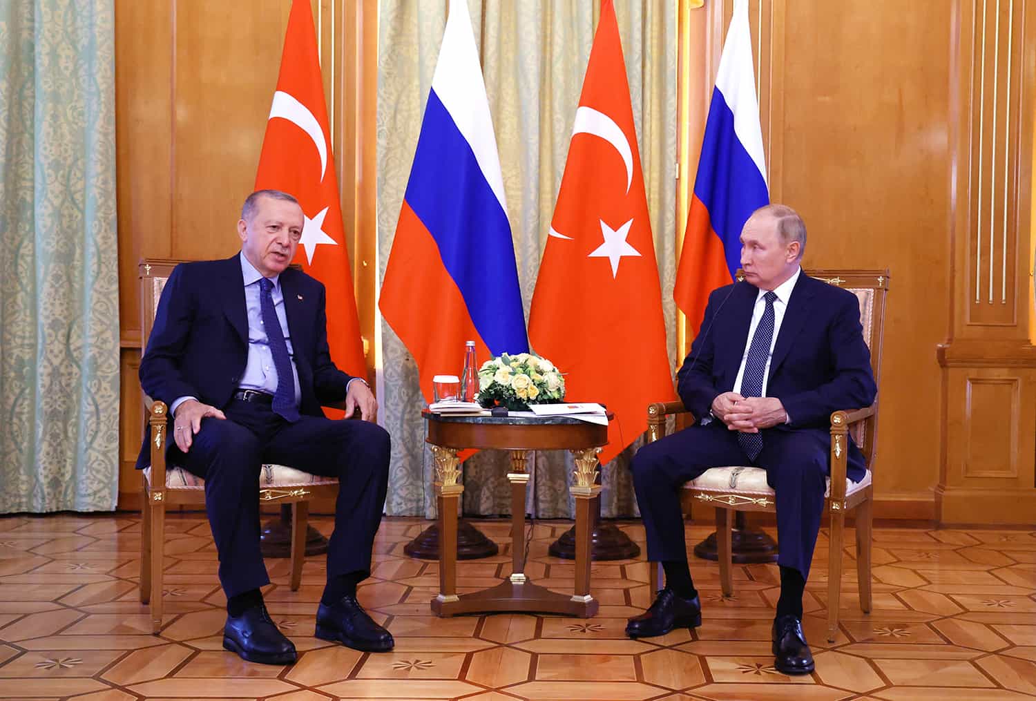 Ərdoğanla Putin arasında telefon danışığı olub