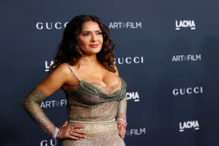 Salma Hayek seksual görünmək üçün kilsədə dua etdi