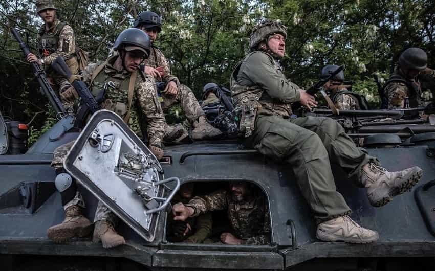 Ukrayna Silahlı Qüvvələrinin artilleriyası Rusları ciddi şəkildə parçaladı