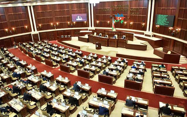 Parlament dövlət büdcəsinə dəyişikliyi qəbul etdi