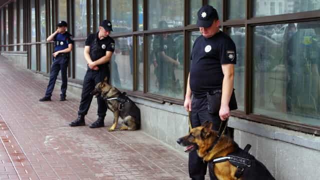 Ukraynada bu nazirliyin binasında axtarışlar aparılır