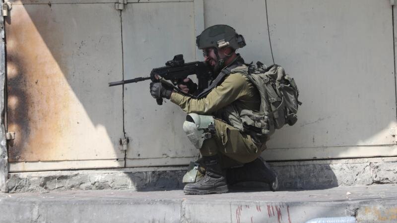 İsrail qüvvələri bir fələstinlini öldürüb